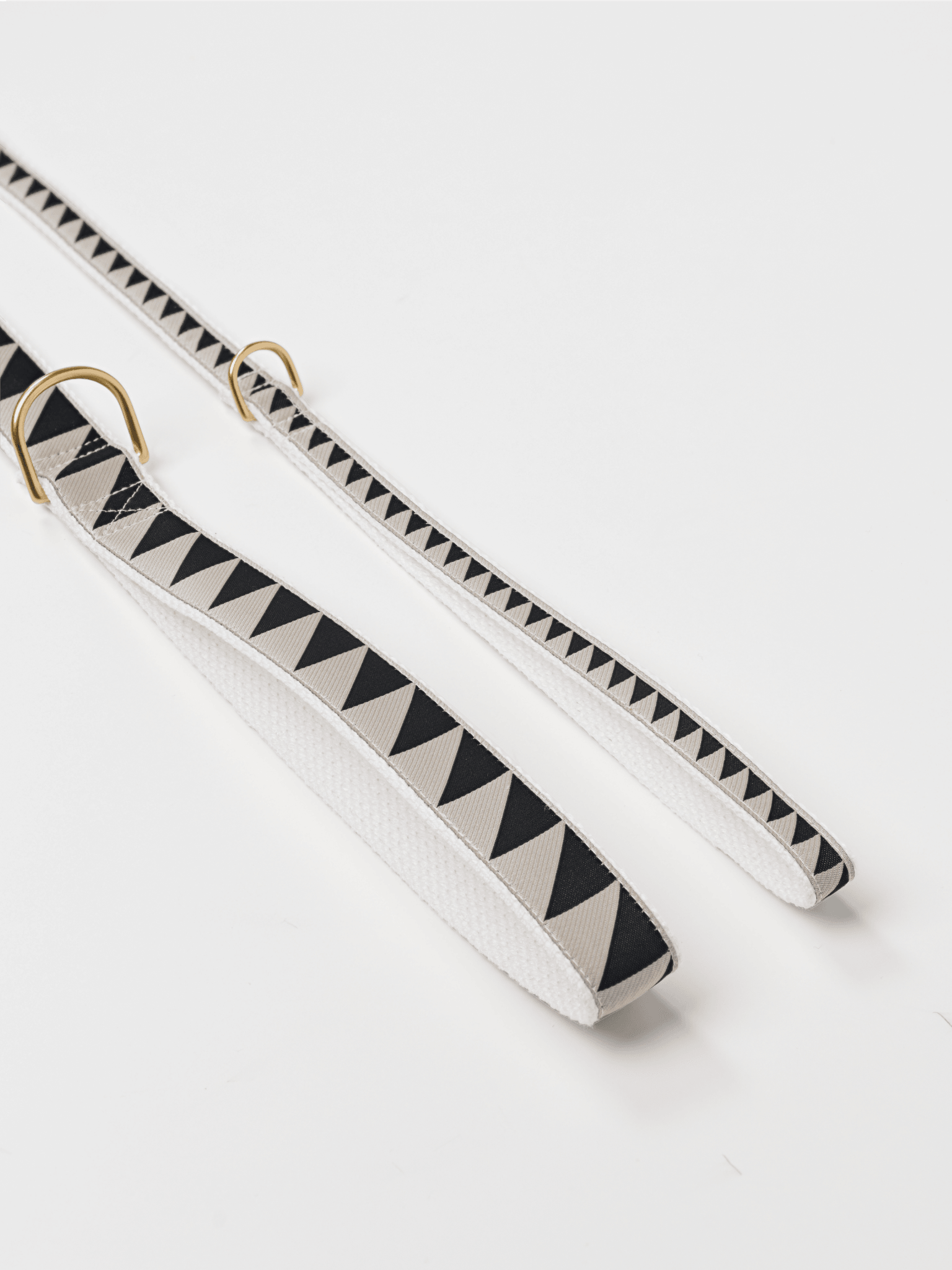 Nice Grill Leash Widths in Black - By Scout